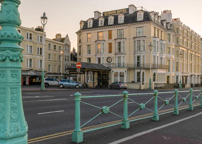 Queens Hotel & Spa